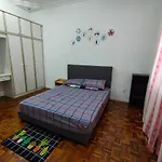12 To 16 Guests Homestay - Happy Home Taman Bukit Kempas