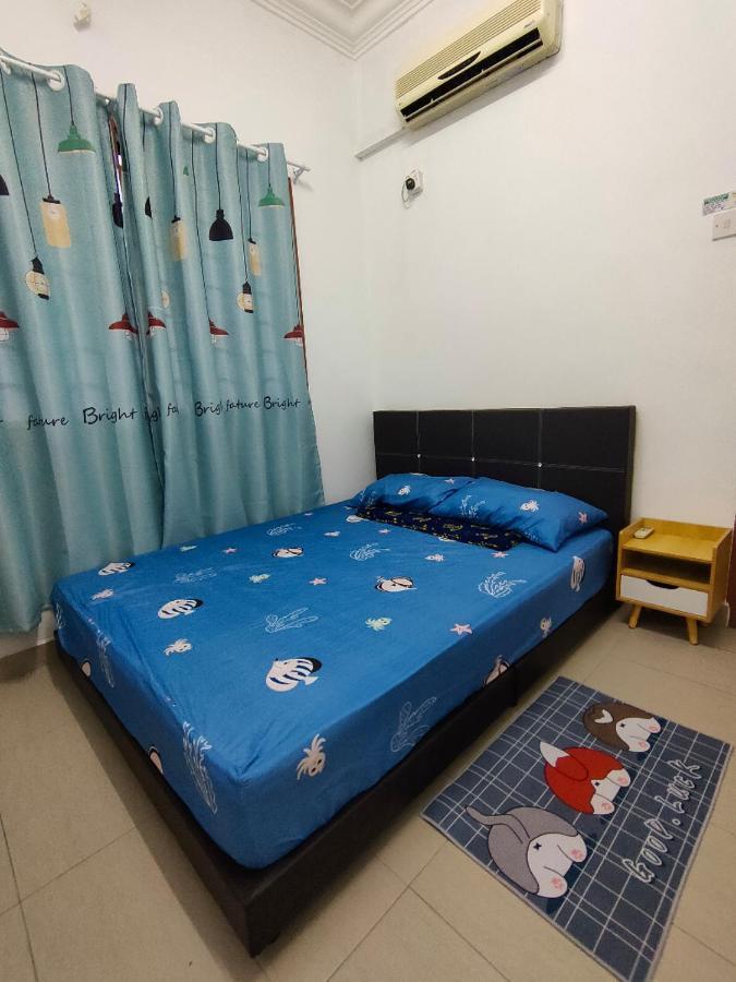 12 To 16 Guests - Happy Taman Bukit Kempas Holiday home